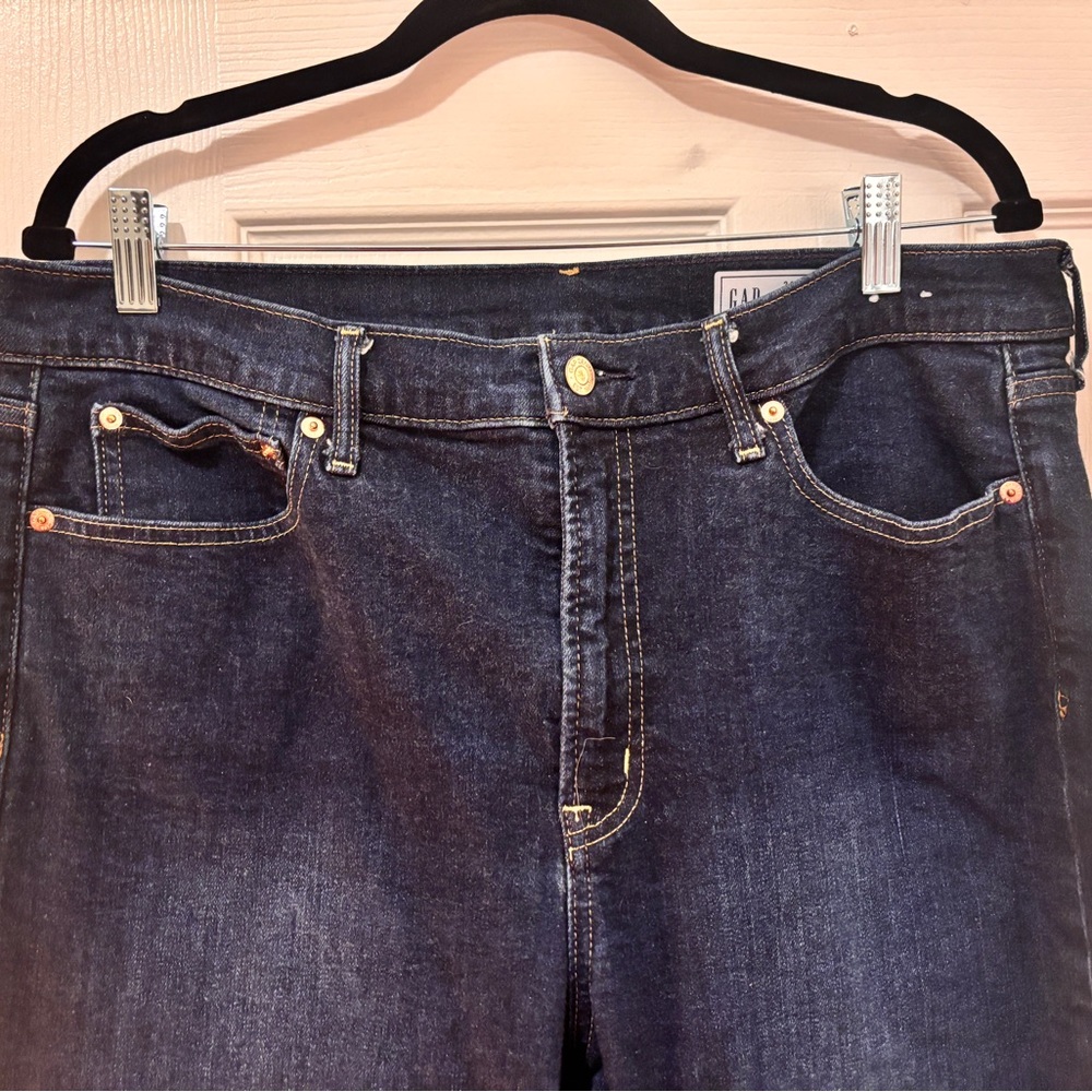 GAP Women’s 70’s High Rise Flare Jeans - Picture 3 of 8